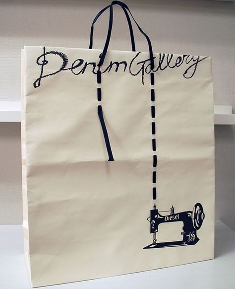 Creative Paper Bag Design, Bag Shop Design, Shopping Bag Diy, Bag Design Ideas, Shopping Bag Design, Paper Bag Design, Graphic Fashion, Sewing Room Design, Creative Bag