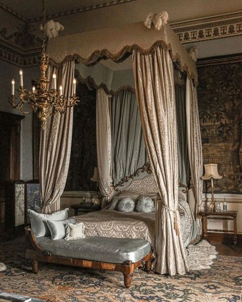 Old Money House, Royal Bedroom, Castle Rooms, Castle Bedroom, Visual Gallery, Poster Bed, Mansion Interior, Dream House Interior, House Room