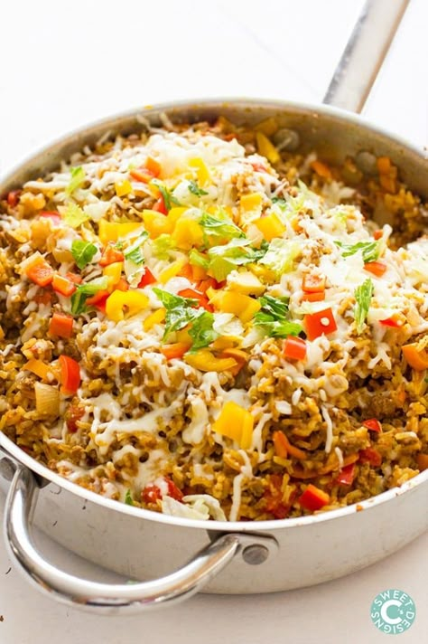 Taco Rice Recipe, Taco Rice Skillet, Oreo Donuts, Easy Skillet Dinner, Taco Rice, Skillet Dinner Recipes, Spicy Tacos, Rice Skillet, Skillet Dinners