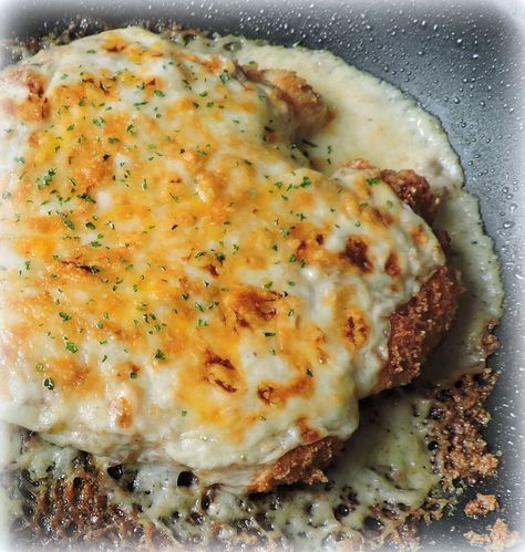 Chicken Parmo Chicken Parmo Recipe, Parmo Recipe, Dinner For Schmucks, Breaded Chicken Cutlets, The English Kitchen, Chicken Parmigiana, Fried Chicken Breast, English Kitchen, Bechamel Sauce