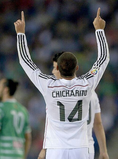 Chicharito Real Madrid, Javier Hernandez, Mexico Soccer, Football Stuff, Good Soccer Players, Soccer Guys, World Cup 2014, Football Pictures, Soccer Club