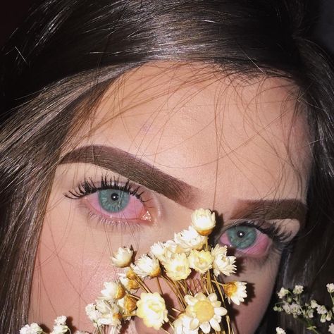 Crying Eyes, Trap Rap, Eye Photography, Puff And Pass, Pretty Eyes, Aesthetic Grunge, Red Eyes, Grunge Aesthetic, Beautiful Eyes