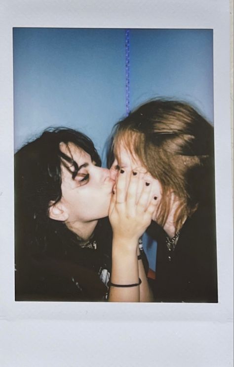 Sapphic Aesthetic Pictures, Wlw Polaroid Pictures, Wlw Photo Booth, Sapphic Couple Photos, Couple Polaroid Pictures Aesthetic, Wlw Polaroid, Couple Poses Wlw, Couples Polaroid, Wlw Couples Aethstetic