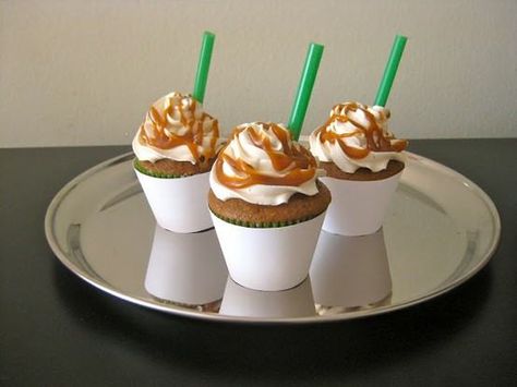 Caramel Frappuccino Cupcakes Carmel Frappachino, Frappuccino Cupcakes, Starbucks Cupcakes, Caramel Frappe, Caramel Frappuccino, Starbucks Caramel, Gingerbread Latte, Cupcake Cake, Dessert Cupcakes