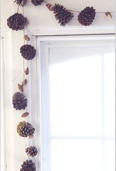 simple. Making Garland, Diy Fall Garland, Navidad Natural, Pinecone Garland, Diy Christmas Garland, Diy Snowman, Fall Garland, Entertaining Decor, Cones Crafts