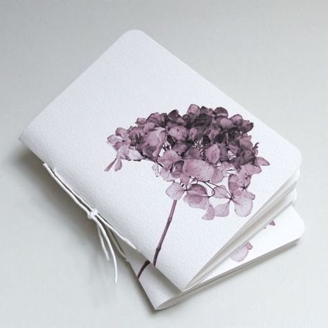 Watercolor Hydrangea, Dekor Diy, Pink Hydrangea, Handmade Notebook, Handmade Books, Book Binding, Artist Books, Book Making, Flower Tattoos