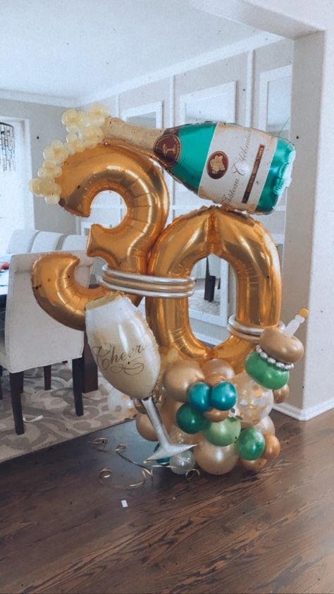 30th Balloon Bouquet, 60 Ballon Decoration, 30th Birthday Balloon Bouquet, 21st Balloon Ideas, 30 Birthday Balloon Ideas, 30th Birthday Balloons Decoration, Balloon Arrangements Birthday, Balloon Bouquet Ideas, 60th Birthday Balloons