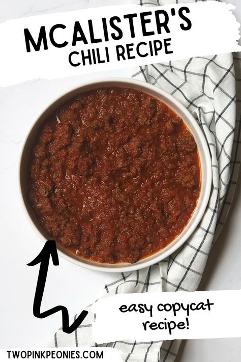 text that says McAlister’s Chili Recipe easy copycat recipe and behind it is an image of a bowl of chili Copycat Krystal Chili Recipe, Mcalister's Chili Recipe, Krystal Chili Recipe, Bean Free Chili, Meat Chili Recipe, No Meat Chili Recipe, Canned Stewed Tomatoes, Taco Chili, Recipes Sides