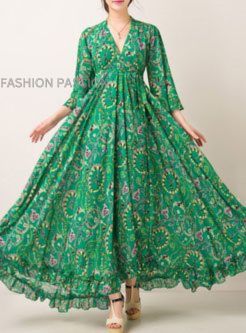 Top Trending Lawn Maxi Frock New Collection 2023 | All New Design | Fashion By Hashu @ Top Treading For More Designs Click on our YouTube link....?😇 Bandhani Dress, Ethno Style, Frock Fashion, Frock For Women, Long Frocks, Bohemian Maxi Dress, Saree Dress, Indian Designer Outfits, Frock Design