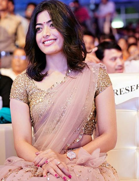 19 Most Beautiful South Indian Actresses Stylish Actresses, Rashmika Mandanna, Indian Fashion Saree, Saree Models, Saree Look, Indian Beauty Saree, Actress Photos, Indian Fashion, Aquamarine