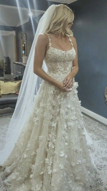 Wedding Dress After Party, Wedding Dress Fairytale, Disney Fairytale Wedding Dress, Fairytale Wedding Dress, Ethereal Wedding Dress, Wedding Dresses Whimsical, Dreamy Wedding Dress, Fairy Wedding Dress, Wedding Dress Romantic