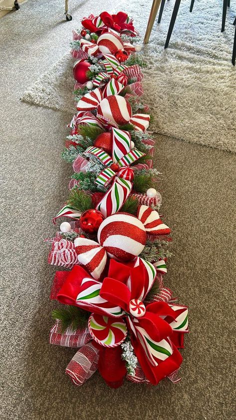 Christmas Decor With Pool Noodles, Peppermint Centerpieces, Candy Cane Garland, Peppermint Decor, Creative Christmas Decorations, Lollipop Christmas, Decorating Business, Church Lobby, Christmas Tree Decorations Ribbon