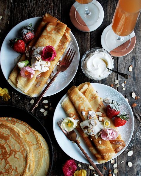 Amaretto Crepes with Grapefruit Mimosas, the perfect #recipe for #mothersday #brunch - The Original Dish @theoriginaldish Grapefruit Mimosa, The Original Dish, Crepes And Waffles, Famous Recipe, Fruit Breakfast, Homemade Whipped Cream, Delicious Breakfast Recipes, Spring Recipes, Sliced Almonds