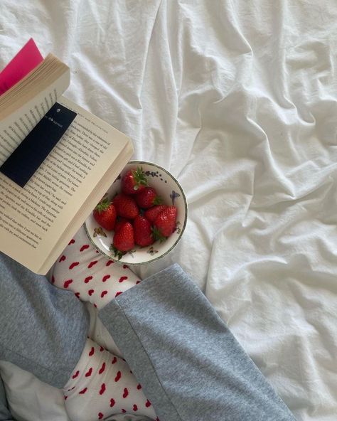 Me Time, My Vibe, Book Aesthetic, San Valentino, Girly Things, Dream Life, No. 2, Strawberries, A Book