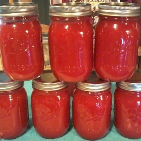 Red Hot Apple Butter - An homage to Heather's Mamaw! - SBCanning.com - homemade canning recipes Apple Butter Uses, Canning Apples, Apple Butter Crock Pot, Apple Butter Recipe, Homemade Apple Butter, Canning Fruit, Canning Jam, Red Hots, Jam And Jelly