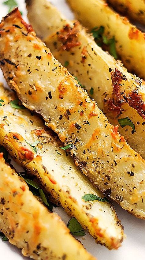 Baked Garlic Parmesan Potato Wedges, Garlic Parmesan Potato Wedges, Seasoned Potato Wedges, Parmesan Potato Wedges, Parmesan Potato, Garlic Parmesan Potatoes, Seasoned Potatoes, Parmesan Potatoes, Potato Recipes Side Dishes