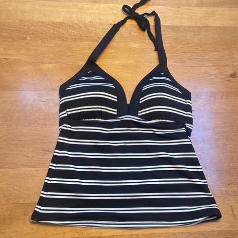 La Blanca Tankini Top- Never Worn. Purchased And Brought On Vacay But Decided Against It. Tags Removed But Chest Cup Forms Are Still On. Black And White Striped Emo Bathing Suits, Black Wardrobe, White Sleeveless Top, Fits Clothes, 2000s Fashion Outfits, Kinds Of Clothes, Tokio Hotel, Alternative Outfits, Mom Outfits