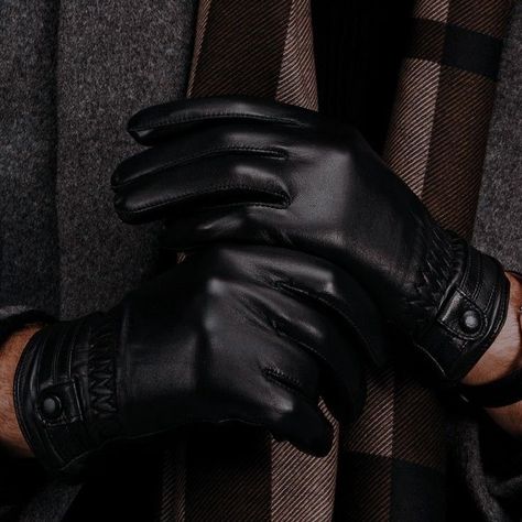 Leather Gloves Aesthetic, Gloves Aesthetic, Glove Pattern, Sheepskin Gloves, Classic Belt, Tahereh Mafi, Gloves For Men, Aaron Warner, Shatter Me Series