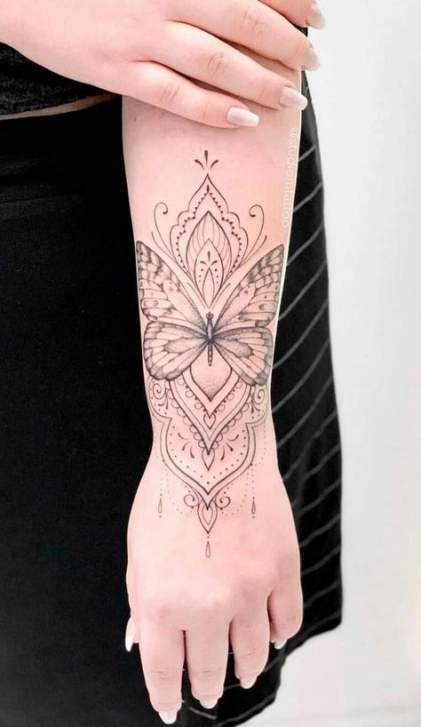 Small Back Tattoos, Tattoo Guide, Mandala Hand Tattoos, Unique Butterfly Tattoos, Butterfly Wrist Tattoo, Henna Inspired Tattoos, Cool Wrist Tattoos, Butterfly Tattoos For Women, Muster Tattoos