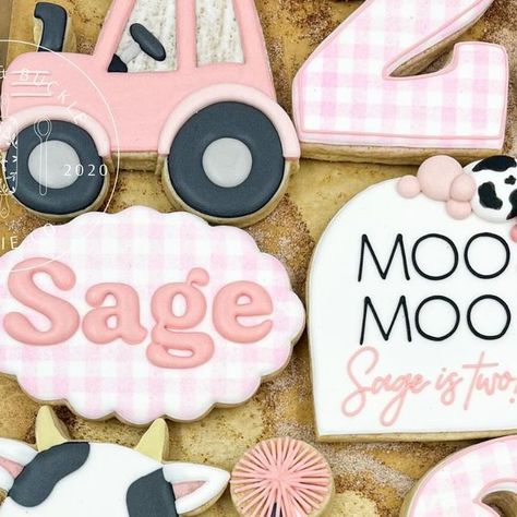 Morgan Mathis Arbuckle on Instagram: "Moo Moo I’m Two!! 🐄🩷 it was such a good cookie weekend! I’ll work on responding to inquiries today, I was playing catch up on orders last week but I will get back to everyone this afternoon. Thank you for your patience!   #moomooimtwo #moomooim2 #cowbirthday #farmbirthday #cowcookies #farmanimalcookies #templetx #beltontx #saladotx #bellcountytx #bellcountycookies" Moo I’m Two, Oink Moo Cockadoodle Two, Moo Moo Im Two Birthday, Moo Moo Im Two, Moo Moo I'm Two Birthday, Cow Cookies, Farm Animal Party, Cow Birthday, Second Birthday Ideas