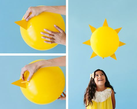 Halloween: Ray of Sunshine Costume Sunshine Costume, Sunshine Birthday Theme, Sunshine Birthday Parties, Diy Halloween Games, Kids Costumes Girls, Sunshine Baby Showers, Diy Costumes Kids, Sunshine Birthday, Yellow Balloons