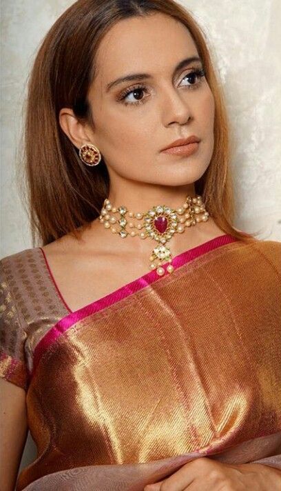 Sonam Kapoor Wedding, Cushion Cut Wedding Rings, Sharara Designs, Traditional Silk Saree, Choker Necklace Designs, Kangana Ranaut, Jewellery Design Sketches, Set Saree, Bridal Choker