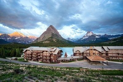 National Park Hotels: 13 Properties to Plan Your Next Trip Around | Condé Nast Traveler Crater Lake Lodge, Many Glacier Hotel, Many Glacier, Glacier Park, Crater Lake National Park, National Parks Trip, Joshua Tree National Park, Park Hotel, Zion National Park