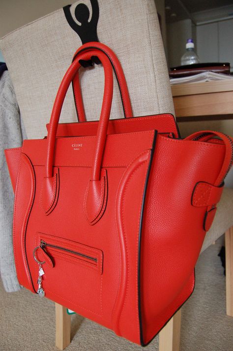 Celine Vermillion Mini Luggage Celine Triomphe Bag Red, Bolsa Celine Luggage Mini, Celine Vanity Case, Celine Mini Luggage, Celine Luggage, Celine Luggage Bag, Sugar And Spice, Luggage Bags, Top Handle Bag