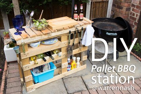 Pallets with Everything for DIY Grill Station Bbq Station Ideas, Diy Bbq Station, Diy Grill Station, Bar En Palette, Grill Diy, Bbq Station, Bbq Stand, Outdoor Bbq Area, Outdoor Grill Station