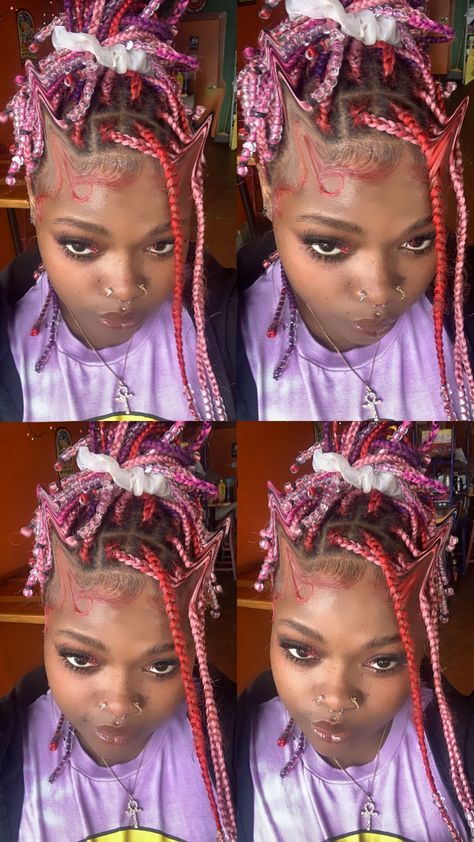 Red And Purple Braids, Purple Braids With Beads, Red And Pink Braids, Aesthetic Boujee, Holiday Braids, Purple Braids, Braids With Beads, Hair Beads, Purple Hair