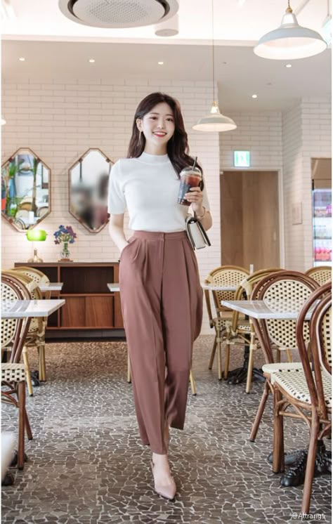 Summer Business Attire, Korean Outfit Street Styles, Korean Fashion Summer, Tokyo Street Fashion, Korean Casual Outfits, Blazer Outfit, Korean Fashion Dress, London Street Style, Korean Casual