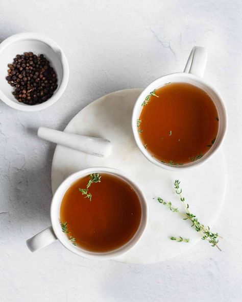 Easy Beef stock Recipe using beef soup bones, vegetable scraps and filtered water for a nutrient-dense beef stock. Homemade Beef Bone Broth, Beef Stock Recipe, Beef Bone Broth Recipe, Beef Stock Recipes, Beef Soup Bones, Beef Marrow Bones, Vegetable Scraps, Mushroom Broth, Stock Recipes