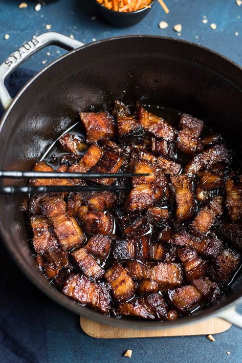 Glazed Pork Belly, Asian Pork Belly, Korean Pork Belly, Pork Belly Bao, Gua Bao, Spicy Carrots, Dinner Party Dishes, Carrot Slaw, Bean Sprout