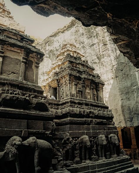 The Great Kailash Temple The largest of the rock-cut Hindu temples at the Ellora Caves near Chatrapati Sambhaji Nagar district of Maharashtra, India. #KailashTemple #WorldHeritage #NatGeo #YourShot #CreatwithSonyAlpha #SonyAlphain #SonuWorldClub #Sonyalphashooters #NatGeoIndia #sonyvisuals #india #featuringphotos #photosindia #captureamoment #mh20 #teampixel #creatwithsony #sonyalphain #TravelRealIndia #Travelphotography #DekhoApnaDesh #Indiapictures Kailash Temple Ellora, Kailash Temple, Ellora Caves, Hindu Temples, Hindu Temple, World Heritage, The Rock, Travel Photography, Temple