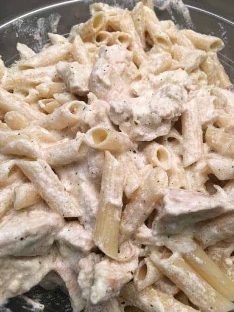 Chicken and Noodles with Homemade Alfredo Sauce - Back To My Southern Roots Fruit Salad With Condensed Milk, Creamy Fruit Salad, Homemade Chicken Alfredo, Alfredo Sauce Recipe Easy, Alfredo Sauce Recipe Homemade, Chicken And Noodles, Chicken Tonight, Yummy Chicken, Homemade Alfredo