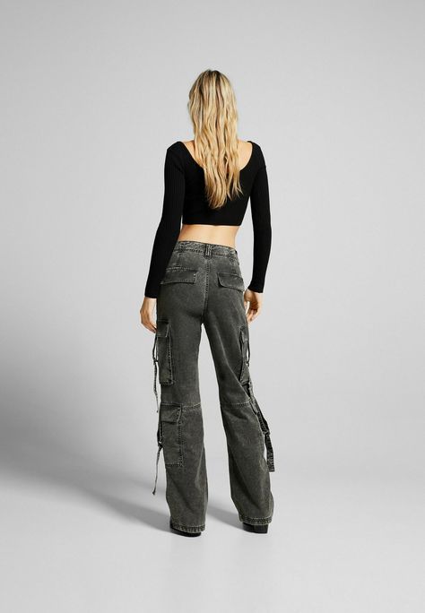 https://www.zalando.nl/bershka-with-straps-straight-leg-jeans-dark-grey-bej21n0ha-c11.html Strap Jeans, Jeans Grey, Jeans Bootcut, Jean Grey, Cargo Jeans, Jeans Straight, Bootcut Jeans, Straight Leg Jeans, Leg Jeans