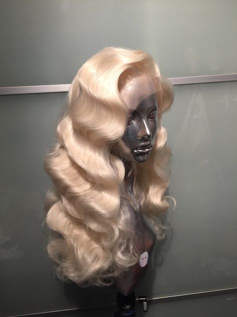 Fingerwave Long Wig (more information, more gold) Bob Lace Front Wigs, Mannequin Head, Human Virgin Hair, Long Blonde, فستان سهرة, Lace Hair, Long Blonde Hair, Long Wigs, Makati