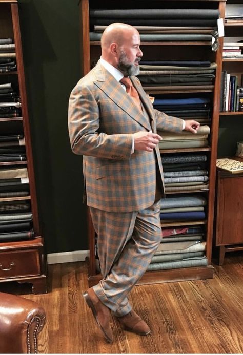 Your physical proportions should have a hand in the size of the checks you choose, particularly when it comes to suiting. Small, compact checks will make large guys look even larger, and I don’t mean taller and more muscular. It's all about balance. Large Mens Fashion, Older Mens Fashion, Suits Men Business, Suits Men, Check Suit, Dapper Style, Vintage Mens Fashion, Big Guys, Savile Row