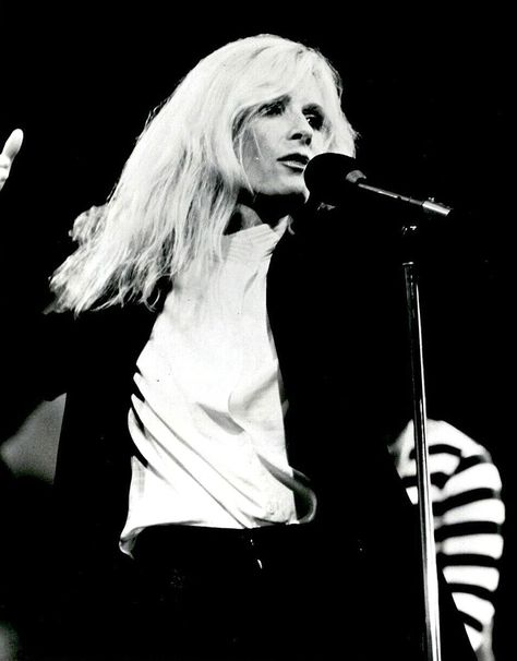 Kim Carnes Kim Carnes, Bette Davis Eyes, Bette Davis, The Smiths, Press Photo, Cafe Racer, Musician, Romance, Songs