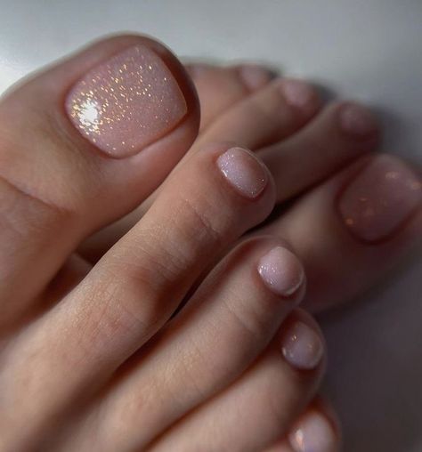 Bridal Toe Nails, Foot Nail Art, Easy Toe Nail Designs, Simple Toe Nails, Pedicure Designs Toenails, Foot Nail, Gel Pedicure, Gel Toe Nails, Toe Nail Color