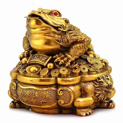 Large Size Brass Thriving Business Feng Shui Money Frog(Three Legged Wealth Frog or Money Toad) with Treasure Basin Statue, Attract Wealth and Good Luck,Feng Shui Decor: Home & Kitchen Feng Shui Money Frog, Money Corner, Vastu Tips For Home, Feng Shui Dragon, Money Frog, Zen Ideas, Feng Shui Money, Bagua Map, Money Abundance