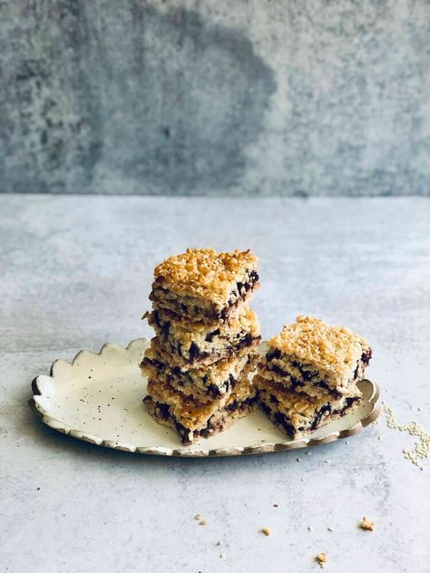 Sesame Rice Krispie Treats with Sweet Red Bean — Peter Som Easy Thanksgiving Menu, Sesame Rice, Sesame Balls, Cardamom Cake, Baked Recipes, Sweet Red Bean, Peter Som, Red Bean Paste, Chinese Dessert