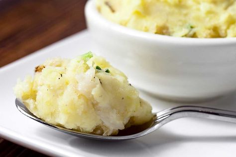 Dungeness Crab Mashed Potatoes - Life's Ambrosia Dungeness Crab Recipes, Bariatric Dinner, Crab Chowder, Chicken Mashed Potatoes, Cheese Mashed Potatoes, Dungeness Crab, Mashed Potato Recipes, Crab Recipes, Mashed Potato