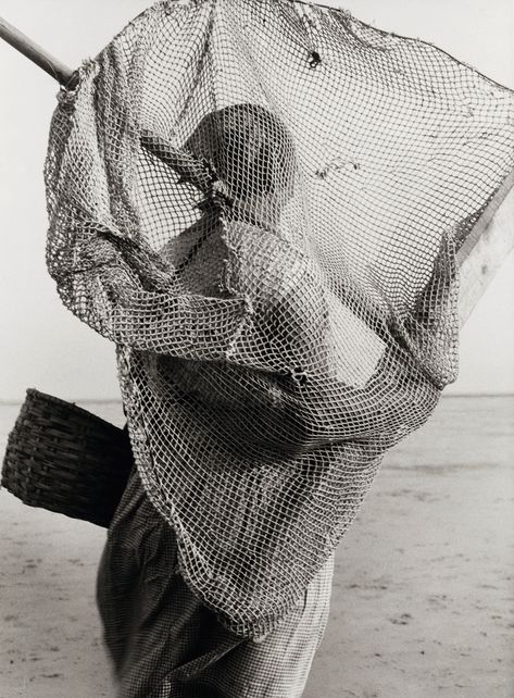 Albert Renger Patzsch, New Objectivity, Getty Museum, History Of Photography, Fishing Net, Foto Art, Museum Collection, Life Photography, Art Moderne