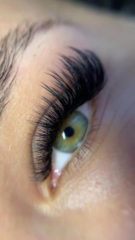 Hybrid Lash Extensions Volume, Cat Eye Russian Lash Extensions, Eyelash Extensions Volume Cat Eye, Eyelashes Extensions Cat Eye, Volume Wispy Eyelash Extensions Cat Eye, Lashes For Big Round Eyes, Fluffy Cat Eye Hybrid Lash Extensions, Wispy Cat Eye Lash Extensions Volume, Birthday Lash Extensions