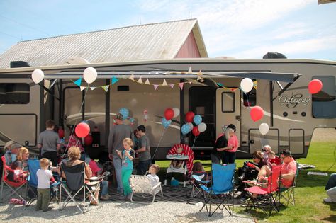 Who said you couldn’t have a birthday party in a RV? :) Rv Camping Birthday Party Ideas, Birthday At Campground, Rv Birthday Party Ideas, Campground Birthday Party, Camping Birthday Party, Camping Birthday, Van Camping, Small Moments, Kayak Fishing