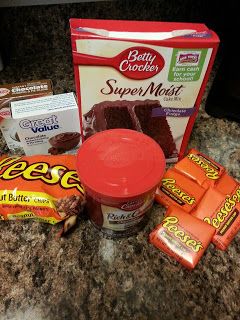 Happier Happenings: Reeses Peanut Butter Bundt Cake Reeses Pieces Cake, Reeces Cake, Peanut Butter Bundt Cake, Butter Bundt Cake, Peanut Butter Cup Brownies, Brownie Cups, Dump Cakes, Chocolate Peanut Butter Cake, Butter Cake Recipe