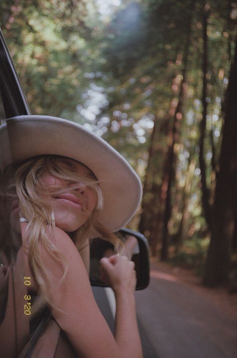 Cowgirl Aesthetic, In A Car, Granola Girl, Looks Chic, Instagram Inspo, Insta Photo Ideas, Photography Inspo, Summer Aesthetic, Look Cool