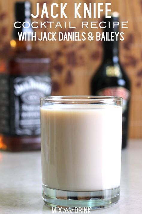 The Jack Knife features Jack Daniels and Baileys Irish Cream. It’s a simple little drink that makes a great nightcap. #jackdanielsdrinks #irishcreamdrinks #baileysdrinks #cocktailrecipes #bourbondrinks Baileys Cocktail, Jack Daniels Recipes, Irish Cream Drinks, Jack Daniels Cocktails, Jack Daniels Drinks, Baileys Drinks, Whiskey Girl, Bourbon Drinks, Brewing Beer