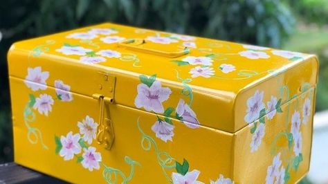 Wedding Ideas from WedMeGood Gallery Painting Ideas On Wooden Boxes, Metal Trunk Painting Ideas Diy, Metal Box Painting Ideas, Trunk Painting Ideas Diy, Metal Trunk Painting Ideas, Trunk Painting Ideas, Money Wrapping Ideas Cash Gifts, Money Wrapping Ideas, Wooden Box Painting Ideas